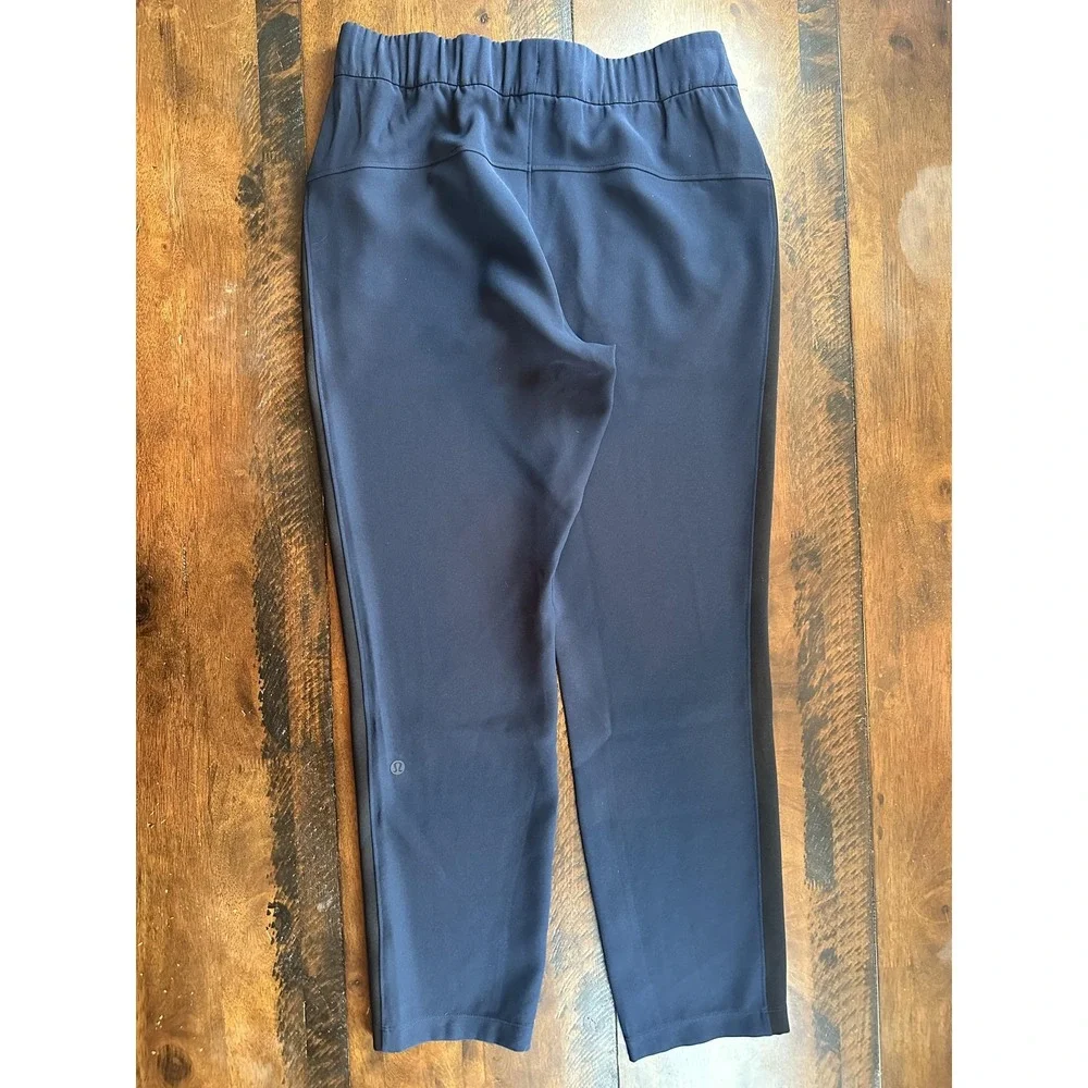 Lululemon Jogger Pants Womens Medium Dance Studio Navy Blue‎ Elastic Waist